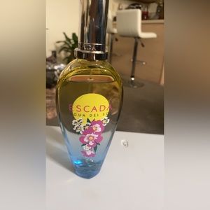 Escada Agua Del Sol